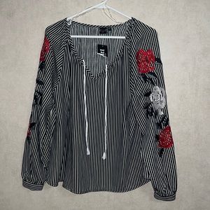 NEW Cruel Girl Black & White Flowy Top Medium